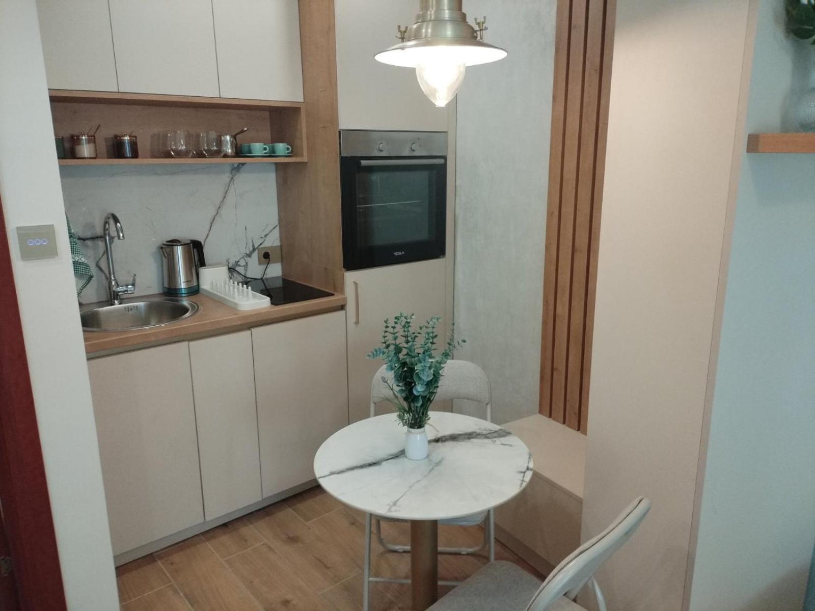 Apartment Centrum - Free Private Parking Novi Sad Eksteriør billede