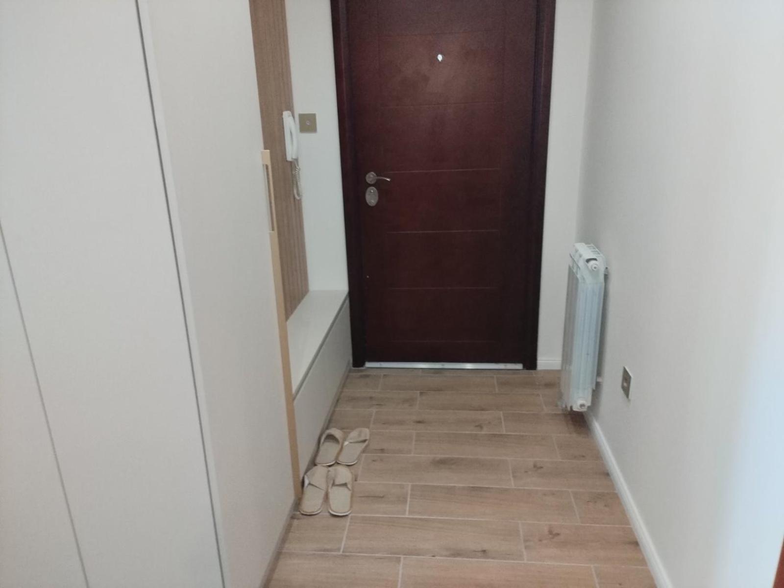 Apartment Centrum - Free Private Parking Novi Sad Eksteriør billede