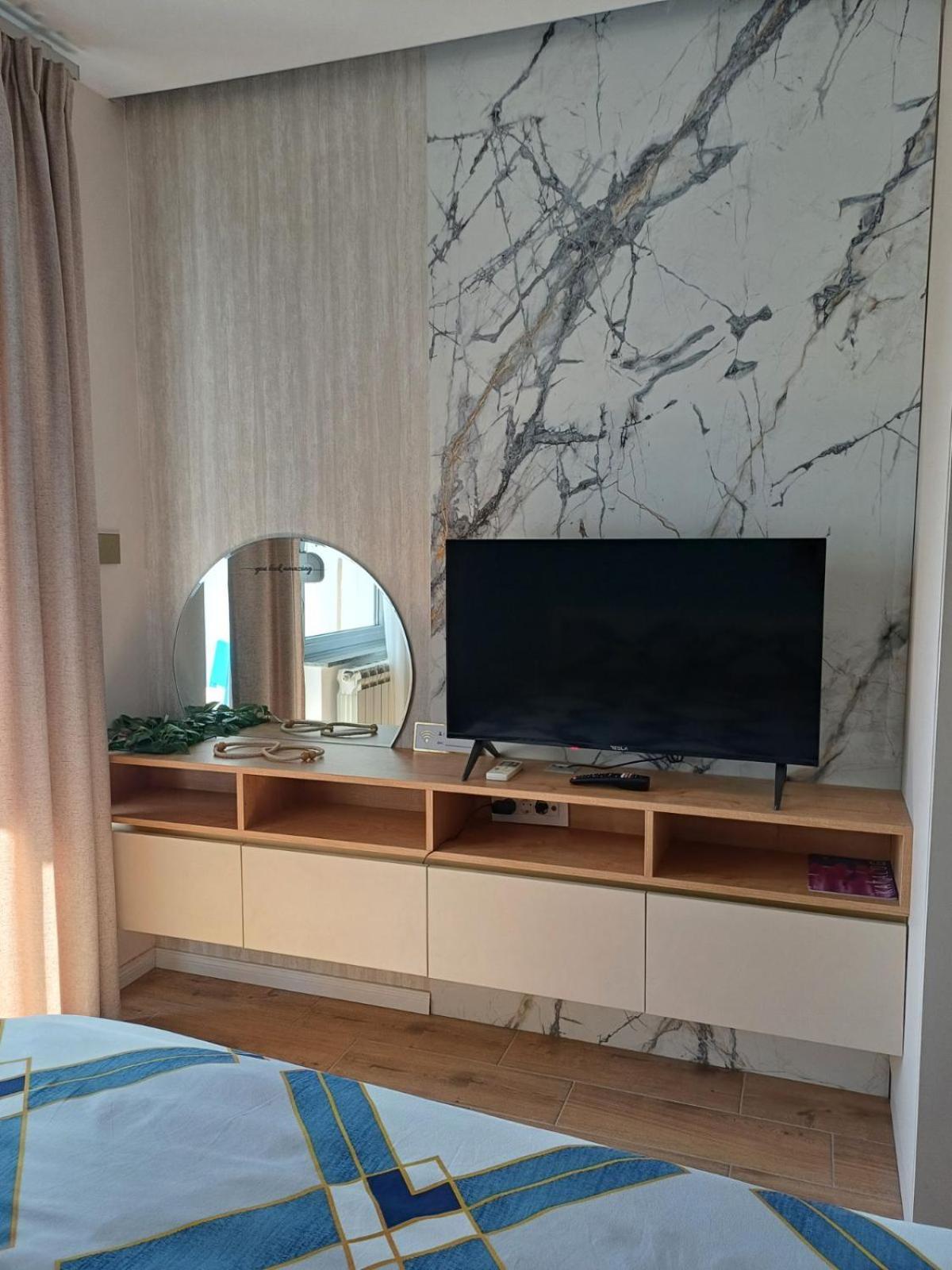 Apartment Centrum - Free Private Parking Novi Sad Eksteriør billede