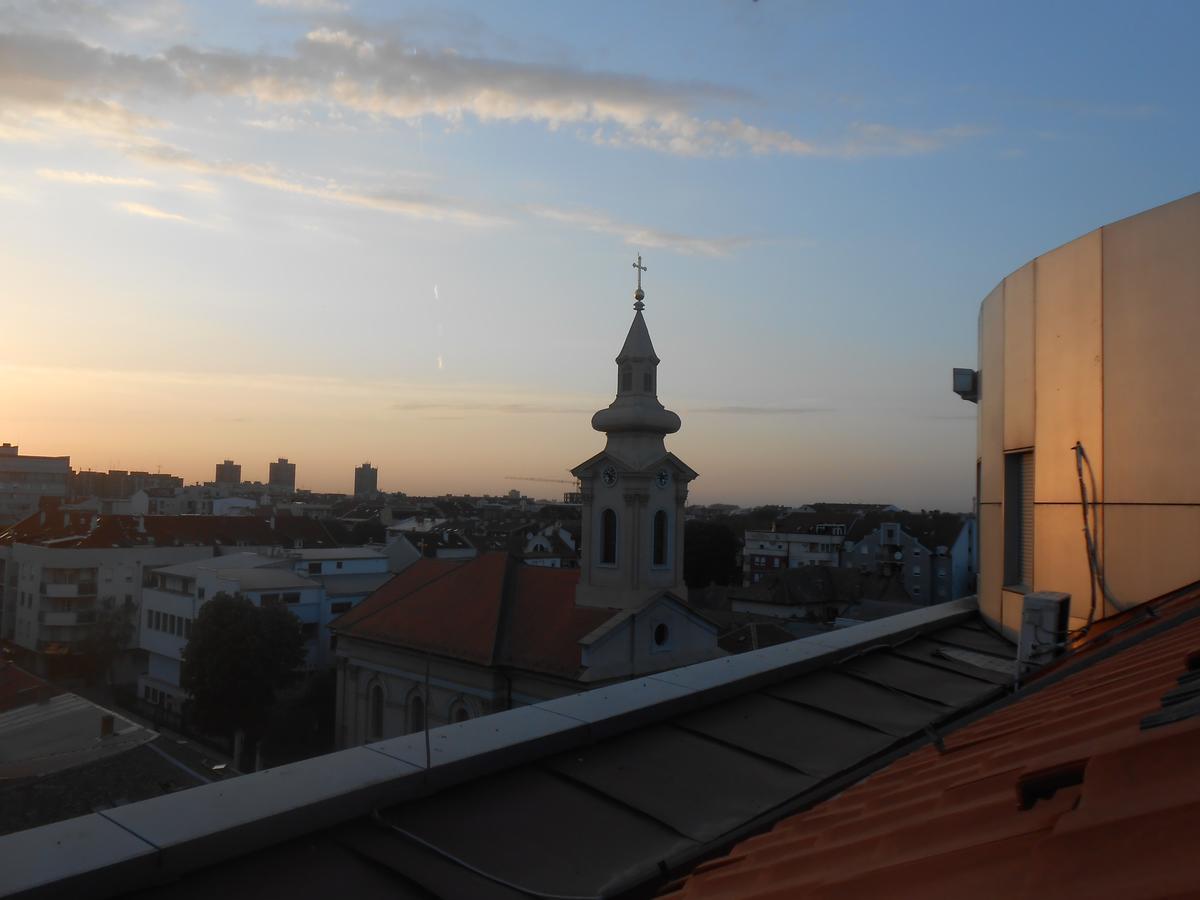 Apartment Centrum - Free Private Parking Novi Sad Eksteriør billede